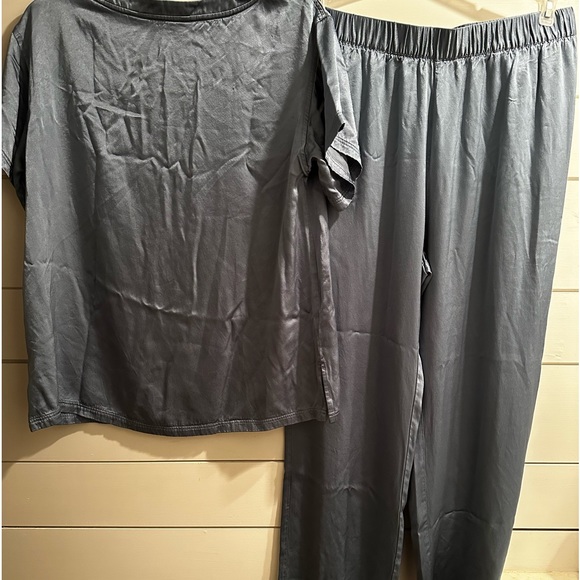 Soft Surroundings 100% Viscose Satin silky pajama Set Size M - Picture 11 of 13